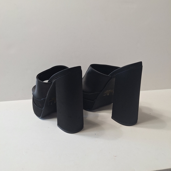 Olivia Black Whimsygoth Witchy Goth Edgy Slip-On Platform Chunky Heels Size 5.5 - Picture 9 of 14